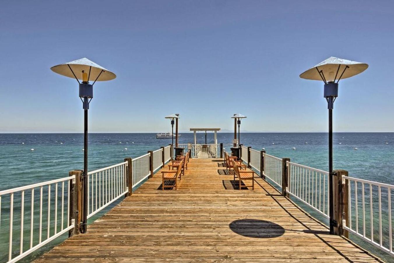 Gorgeous Oceanfront Villa With Panoramic Views Avalon Eksteriør bilde