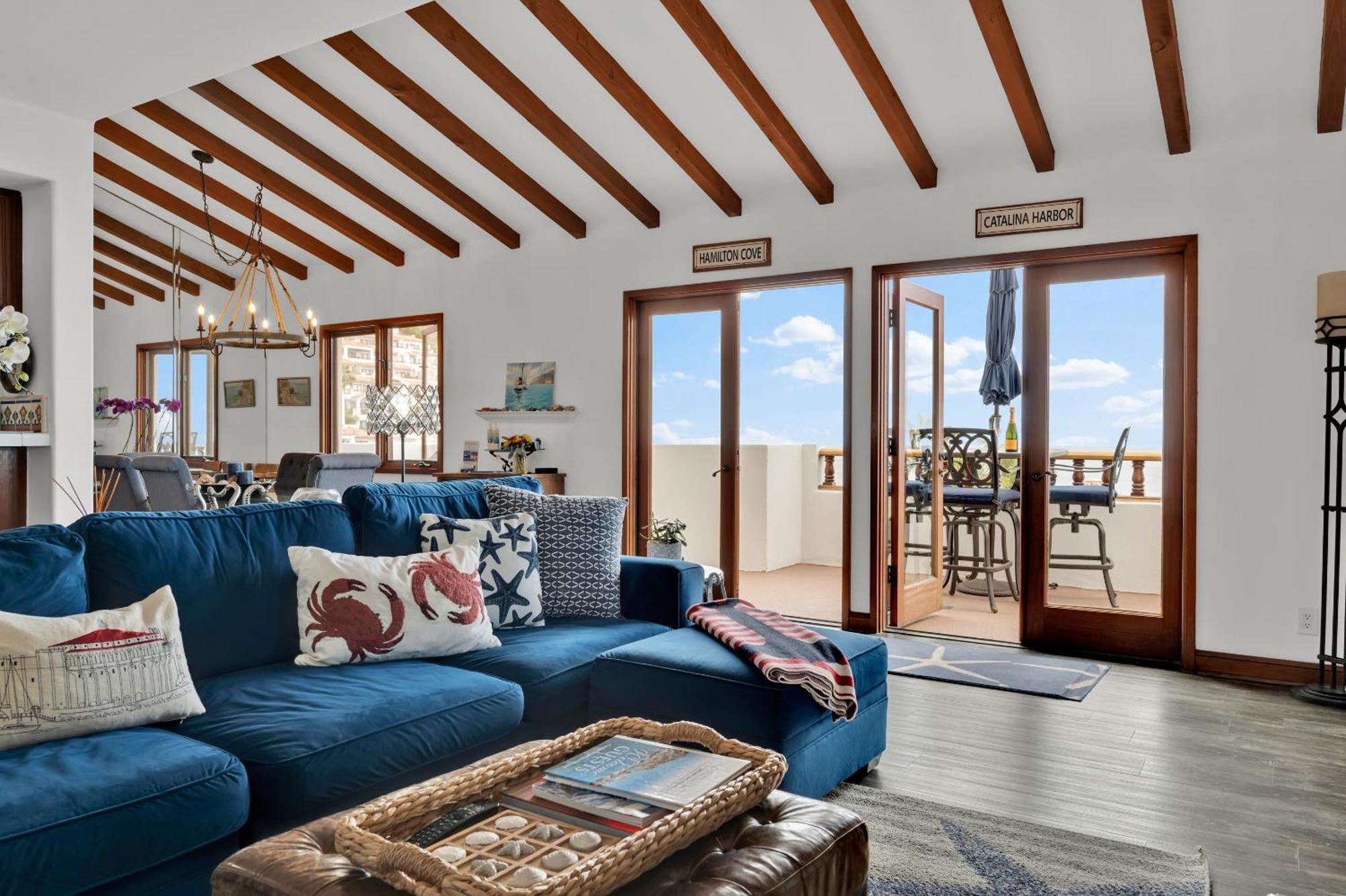 Gorgeous Oceanfront Villa With Panoramic Views Avalon Eksteriør bilde